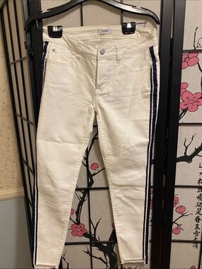 Kensie Cream Skinny Jeans with Navy Side Stripes
